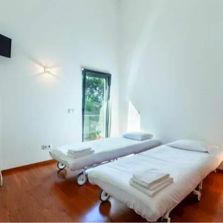 On Monte São Felix Laundos