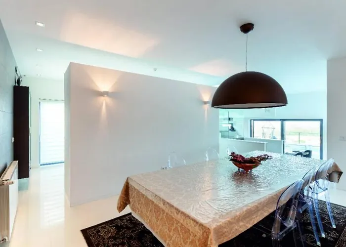 On Monte Sao Felix Laundos