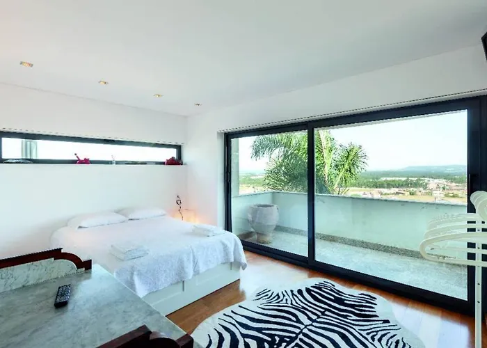 Villa On Monte Sao Felix Laundos